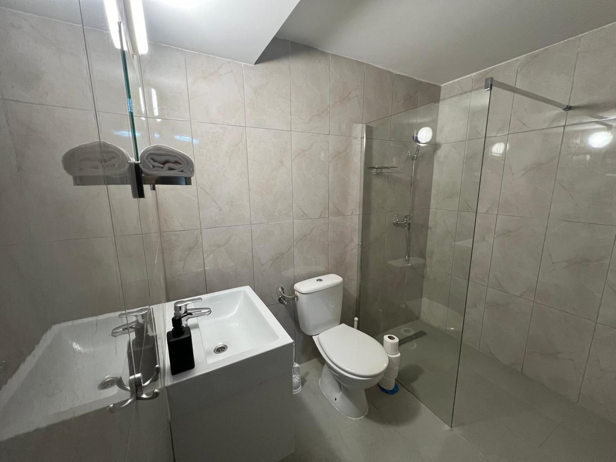 Iza-szondi Homes Apartment Budapest