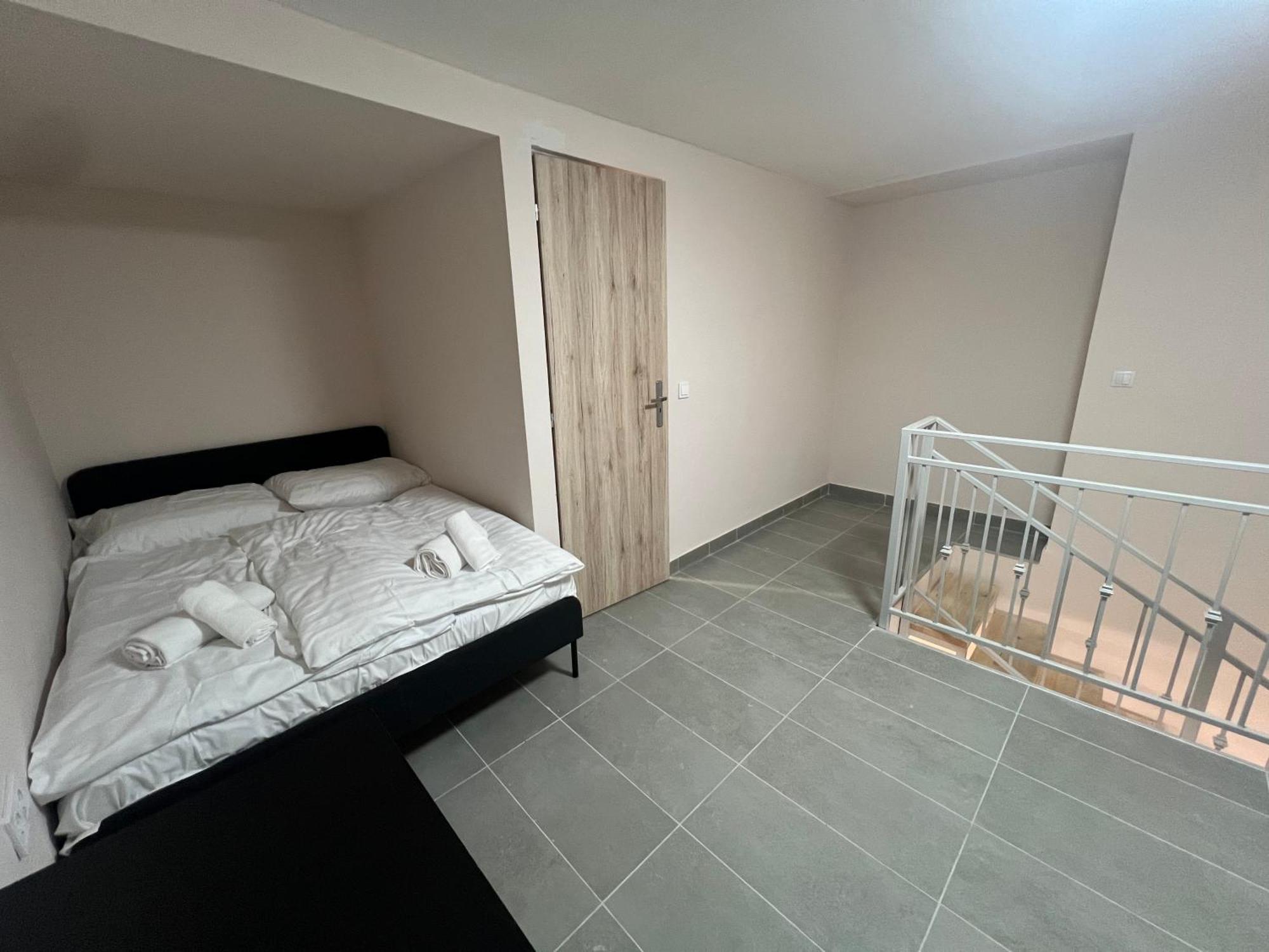 Apartment Iza-szondi Homes